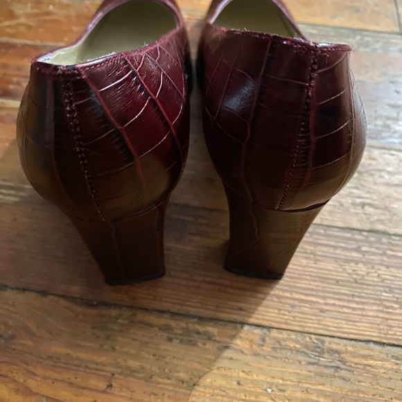 Etienne Aigner Brown Heeled Shoes with Classic Design vintage - Picture 5 of 5